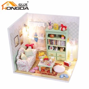 DIY dollhouse décor